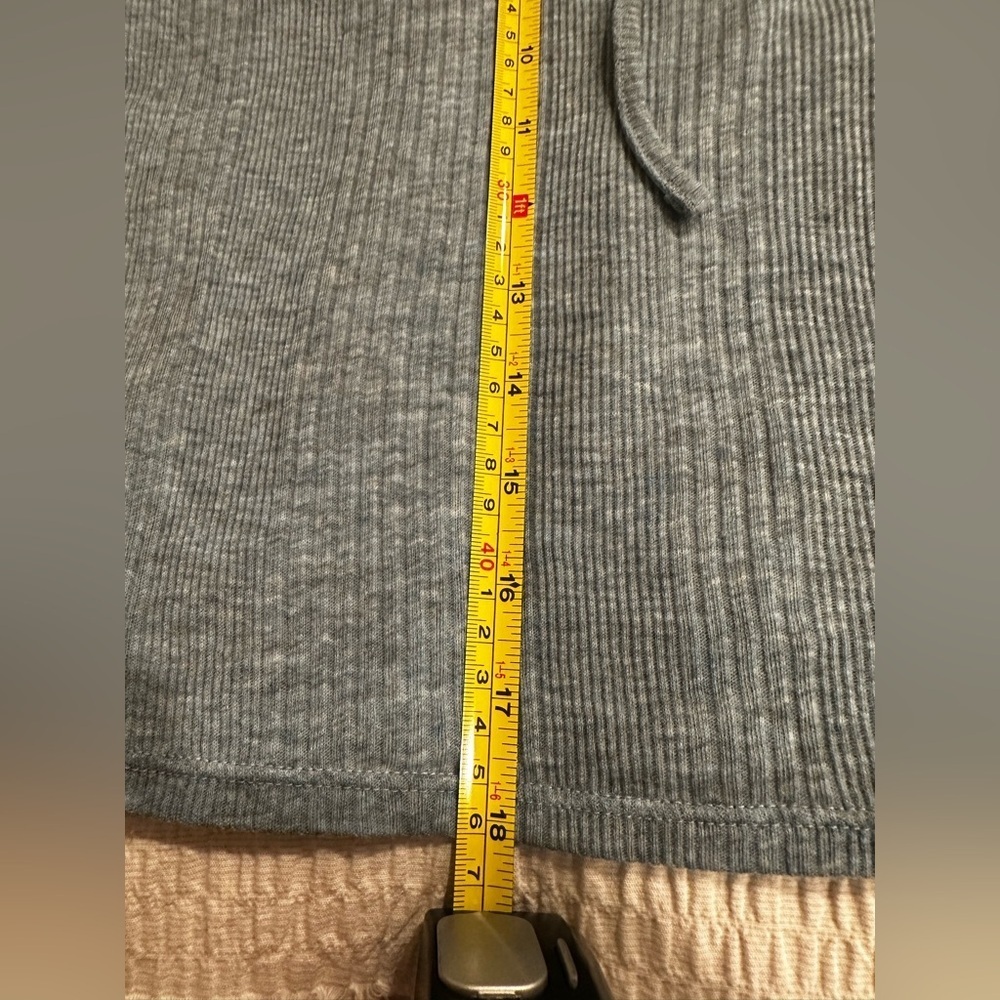 ALO Yoga blue Short Sleeve Top - Picture 8 of 8